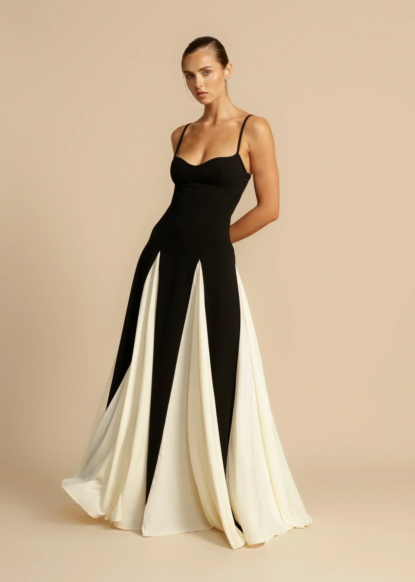 Zinnia - Elegant Contrast Ruffles Maxi Dress